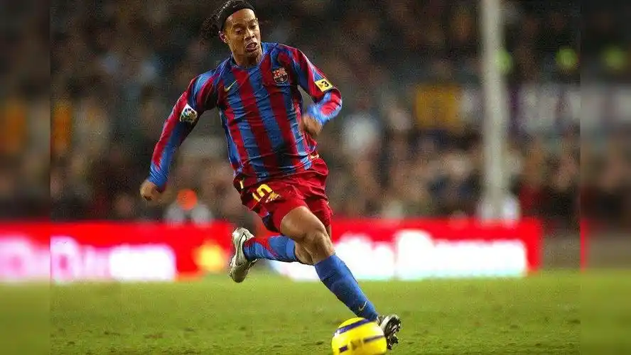 保持强劲的 保持强劲的